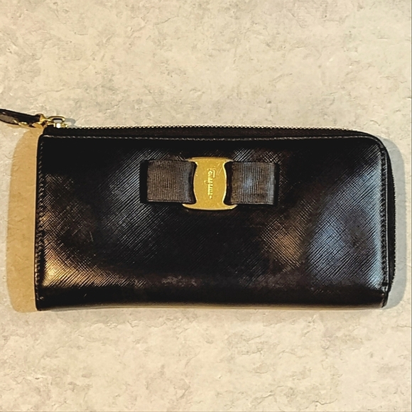 SALVATORE FERRAGAMO VARA RIBBON LEATHER CONTINENTAL L-SHAPED ZIP LONG WALLET EUC - Picture 8 of 17
